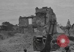 Image des ingénieurs américains Valognes France, 1944, de la seconde 46 séquences d'archives historiques vidéo 65675076258