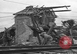 Image des ingénieurs américains Valognes France, 1944, de la seconde 7 séquences d'archives historiques vidéo 65675076259