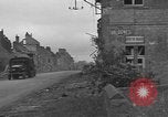Image des ingénieurs américains Valognes France, 1944, de la seconde 41 séquences d'archives historiques vidéo 65675076259