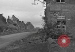 Image des ingénieurs américains Valognes France, 1944, de la seconde 44 séquences d'archives historiques vidéo 65675076259