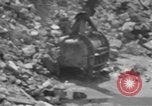 Image des ingénieurs américains Valognes France, 1944, de la seconde 56 séquences d'archives historiques vidéo 65675076259