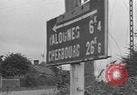 Image des ingénieurs américains Valognes France, 1944, de la seconde 36 séquences d'archives historiques vidéo 65675076260