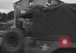 Image des ingénieurs américains Valognes France, 1944, de la seconde 47 séquences d'archives historiques vidéo 65675076260