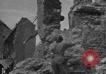 Standbild amerikanischen Ingenieure Valognes Frankreich, 1944, aus Sekunde 56 historischem Filmmaterial Videoclip 65675076261