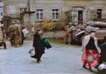 Immagine di Civili tedesco Germania, 1945, secondo 11 filmato di repertorio 65675076292