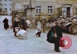 Immagine di Civili tedesco Germania, 1945, secondo 14 filmato di repertorio 65675076292