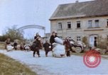 Immagine di Civili tedesco Germania, 1945, secondo 21 filmato di repertorio 65675076292