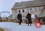 Immagine di Civili tedesco Germania, 1945, secondo 40 filmato di repertorio 65675076292
