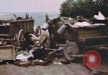 Standbild US Panzer Feuern in Gebäude Deutschland, 1945, aus Sekunde 31 historischem Filmmaterial Videoclip 65675076294