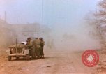 Standbild amerikanischen Infanteristen Deutschland, 1945, aus Sekunde 7 historischem Filmmaterial Videoclip 65675076295