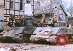 Standbild amerikanischen Infanteristen Deutschland, 1945, aus Sekunde 28 historischem Filmmaterial Videoclip 65675076295