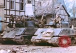 Standbild amerikanischen Infanteristen Deutschland, 1945, aus Sekunde 33 historischem Filmmaterial Videoclip 65675076295