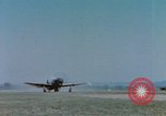Standbild United States P-47 Thunderbolt Flugzeuge der 506th Fighter Squadron Keltz Deutschland, 1945, aus Sekunde 17 historischem Filmmaterial Videoclip 65675076297