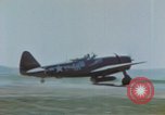 Standbild United States P-47 Thunderbolt Flugzeuge der 506th Fighter Squadron Keltz Deutschland, 1945, aus Sekunde 31 historischem Filmmaterial Videoclip 65675076297