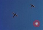 Standbild United States P-47 Thunderbolt Flugzeuge der 506th Fighter Squadron Keltz Deutschland, 1945, aus Sekunde 46 historischem Filmmaterial Videoclip 65675076297