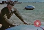 Standbild United States Army Air Forces in Deutschland Fritzlar Deutschland, 1945, aus Sekunde 5 historischem Filmmaterial Videoclip 65675076299