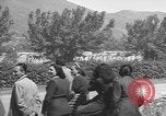 Image des civils allemands Milan Italie, 1945, de la seconde 4 séquences d'archives historiques vidéo 65675076309