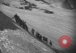 Standbild Schäden durch Schnee schieben Mount Baker Washington USA, 1939, aus Sekunde 23 historischem Filmmaterial Videoclip 65675076322