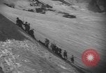 Standbild Schäden durch Schnee schieben Mount Baker Washington USA, 1939, aus Sekunde 24 historischem Filmmaterial Videoclip 65675076322