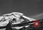 Standbild Schäden durch Schnee schieben Mount Baker Washington USA, 1939, aus Sekunde 41 historischem Filmmaterial Videoclip 65675076322