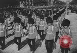 Standbild Tag der Bastille Paris Frankreich, 1939, aus Sekunde 62 historischem Filmmaterial Videoclip 65675076327