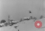 Standbild Schäden durch Lawinen Österreich, 1954, aus Sekunde 39 historischem Filmmaterial Videoclip 65675076328