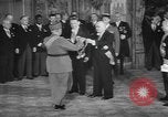 Standbild Rene Coty Paris Frankreich, 1954, aus Sekunde 23 historischem Filmmaterial Videoclip 65675076329