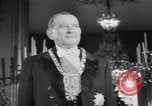 Standbild Rene Coty Paris Frankreich, 1954, aus Sekunde 38 historischem Filmmaterial Videoclip 65675076329