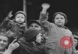 Standbild Pennsylvanian Kinder Allentown Pennsylvania USA, 1957, aus Sekunde 21 historischem Filmmaterial Videoclip 65675076337