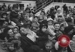 Standbild Pennsylvanian Kinder Allentown Pennsylvania USA, 1957, aus Sekunde 26 historischem Filmmaterial Videoclip 65675076337