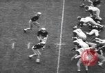 Image College football contre l'Armée de Colgate West Point New York USA, 1957, de la seconde 15 séquences d'archives historiques vidéo 65675076341