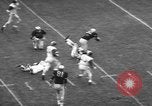 Image College football contre l'Armée de Colgate West Point New York USA, 1957, de la seconde 19 séquences d'archives historiques vidéo 65675076341