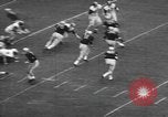 Image College football contre l'Armée de Colgate West Point New York USA, 1957, de la seconde 41 séquences d'archives historiques vidéo 65675076341