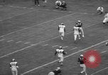 Image College football contre l'Armée de Colgate West Point New York USA, 1957, de la seconde 44 séquences d'archives historiques vidéo 65675076341