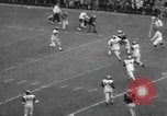 Image College football contre l'Armée de Colgate West Point New York USA, 1957, de la seconde 45 séquences d'archives historiques vidéo 65675076341