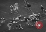 Image College football contre l'Armée de Colgate West Point New York USA, 1957, de la seconde 53 séquences d'archives historiques vidéo 65675076341