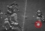 Standbild Fußballspiel South Bend Indiana USA, 1957, aus Sekunde 5 historischem Filmmaterial Videoclip 65675076343