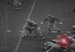 Standbild Fußballspiel South Bend Indiana USA, 1957, aus Sekunde 6 historischem Filmmaterial Videoclip 65675076343