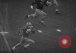 Standbild Fußballspiel South Bend Indiana USA, 1957, aus Sekunde 12 historischem Filmmaterial Videoclip 65675076343