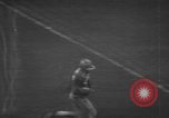 Standbild Fußballspiel South Bend Indiana USA, 1957, aus Sekunde 15 historischem Filmmaterial Videoclip 65675076343