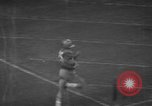 Standbild Fußballspiel South Bend Indiana USA, 1957, aus Sekunde 16 historischem Filmmaterial Videoclip 65675076343