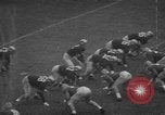 Standbild Fußballspiel South Bend Indiana USA, 1957, aus Sekunde 21 historischem Filmmaterial Videoclip 65675076343
