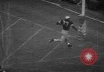 Standbild Fußballspiel South Bend Indiana USA, 1957, aus Sekunde 37 historischem Filmmaterial Videoclip 65675076343