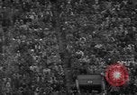 Standbild Fußballspiel South Bend Indiana USA, 1957, aus Sekunde 39 historischem Filmmaterial Videoclip 65675076343