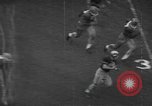 Standbild Fußballspiel South Bend Indiana USA, 1957, aus Sekunde 43 historischem Filmmaterial Videoclip 65675076343