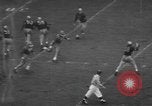 Standbild Fußballspiel South Bend Indiana USA, 1957, aus Sekunde 50 historischem Filmmaterial Videoclip 65675076343