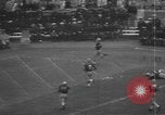 Standbild Fußballspiel South Bend Indiana USA, 1957, aus Sekunde 58 historischem Filmmaterial Videoclip 65675076343