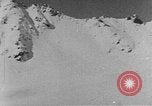 Immagine di Valanghe United States USA, 1943, secondo 16 filmato di repertorio 65675076349