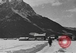 Image les sports d'hiver Garmisch-Partenkirchen Allemagne, 1936, de la seconde 53 séquences d'archives historiques vidéo 65675076351