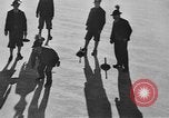 Image ice match de curling Garmisch-Partenkirchen Allemagne, 1936, de la seconde 9 séquences d'archives historiques vidéo 65675076356